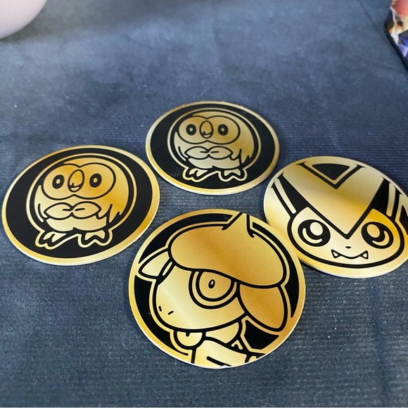 Pokémon Ball Bundle w Tin Box Various Pokeball (4) Storage Container Collectable - Picture 16 of 16